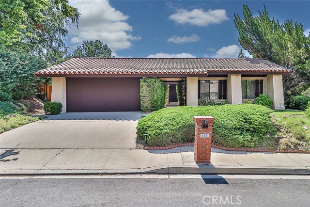 Photo of 884 Rim Crest Drive, Westlake Village, CA 91361