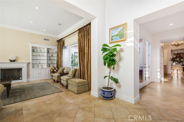 6 Bed Home for Sale in Sherman Oaks, California