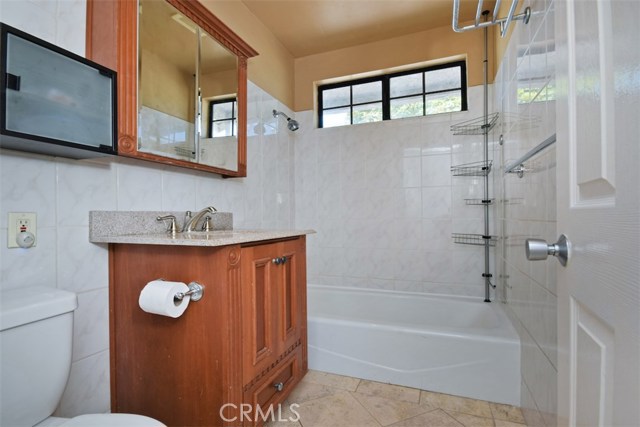 3404 McBain Avenue, Redondo Beach, California 90278, 3 Bedrooms Bedrooms, ,1 BathroomBathrooms,Residential,Sold,McBain,SR17150884