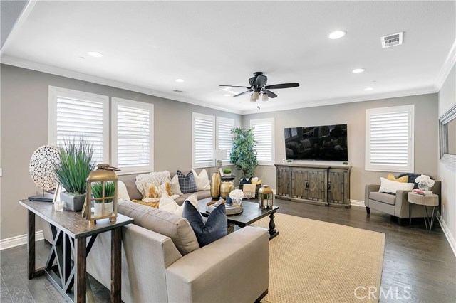 3 Bed Home for Sale in Saugus, California