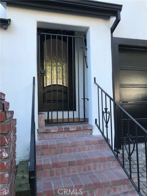Photo of 4184 Knobhill Drive, Sherman Oaks, CA 91403