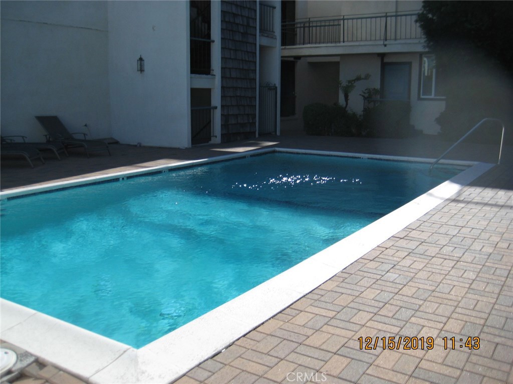 Photo for 22041 Costanso Street, 201, Woodland Hills, CA 91364 - Listing #SR-19275876 22041 Costanso Street, 201, Woodland Hills, CA 91364