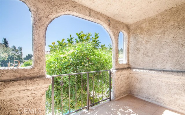 2 Bed Home for Sale in Encino, California