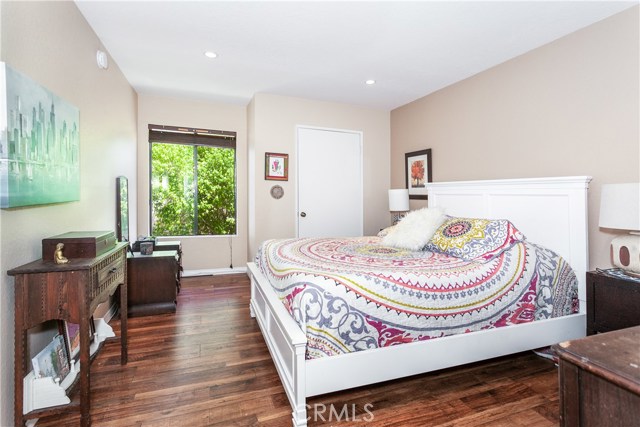 2 Bed Home for Sale in Valley Village, California