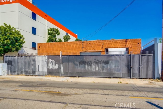 Chandler, 91601, ,For Sale,Chandler,SR20181711