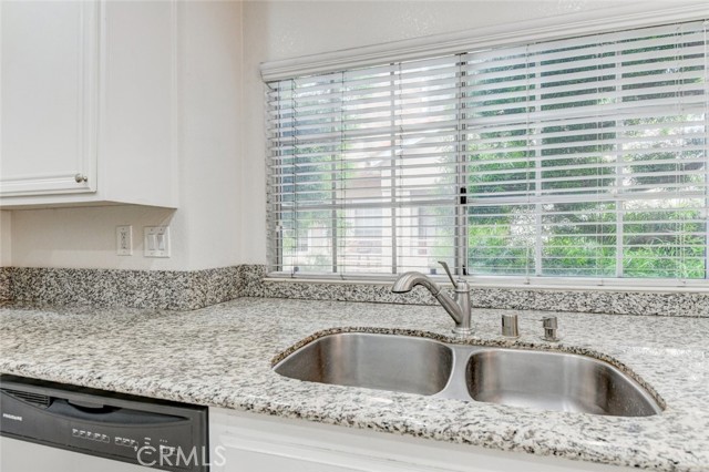 3 Bed Home for Sale in Hawthorne, California