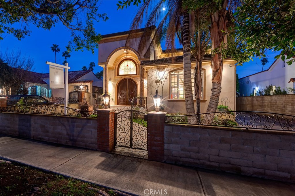 Hancock Park Real EstateHancock Park Homes For Sale