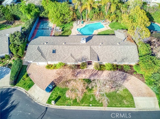 5 Bed Home for Sale in Encino, California