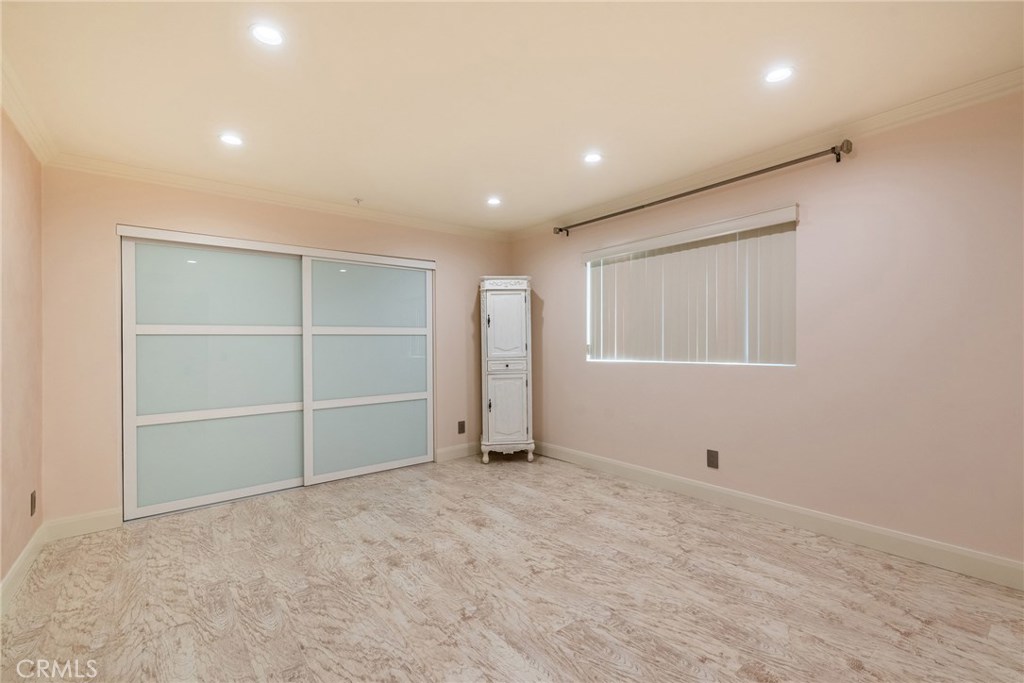 Photo for 1020 DAVIS Avenue, 105, Glendale, CA 91201 - Listing #SR-19270214 1020 DAVIS Avenue, 105, Glendale, CA 91201