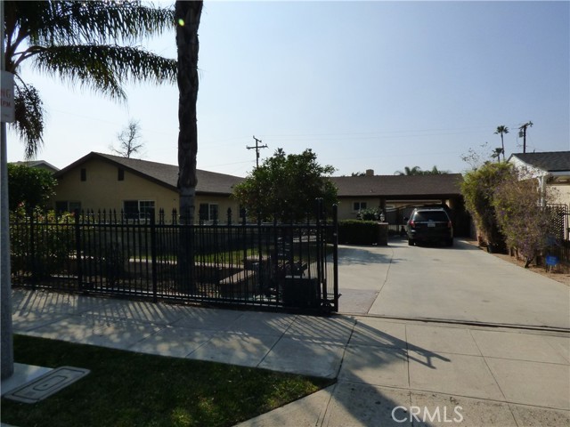 4 Bed Home for Sale in San Fernando, California