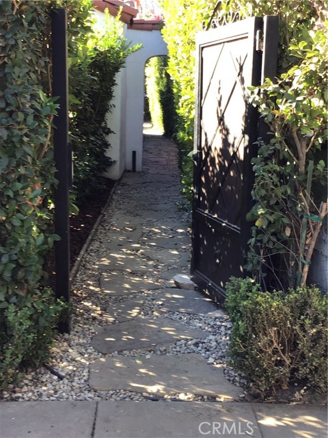Photo of 5437 Ventura Canyon Avenue, Sherman Oaks, CA 91401