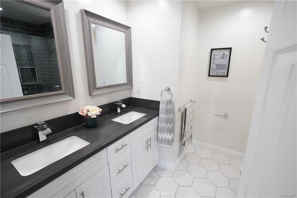 Photo for 5236 CASTLE Road, La Canada Flintridge, CA 91011 - Listing #SR-19241017 5236 CASTLE Road, La Canada Flintridge, CA 91011