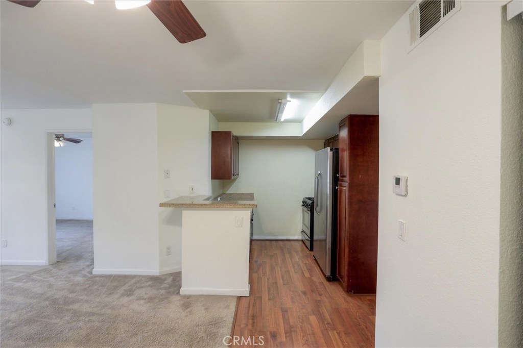 Photo for 5545 Canoga Avenue, 222, Woodland Hills, CA 91367 - Listing #SR-19281443 5545 Canoga Avenue, 222, Woodland Hills, CA 91367