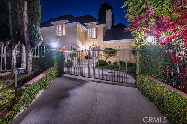 5 Bed Home for Sale in Sherman Oaks, California