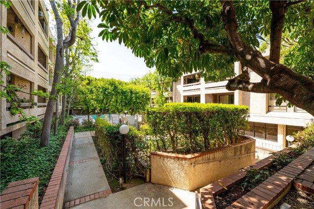 2 Bed Home for Sale in Sherman Oaks, California