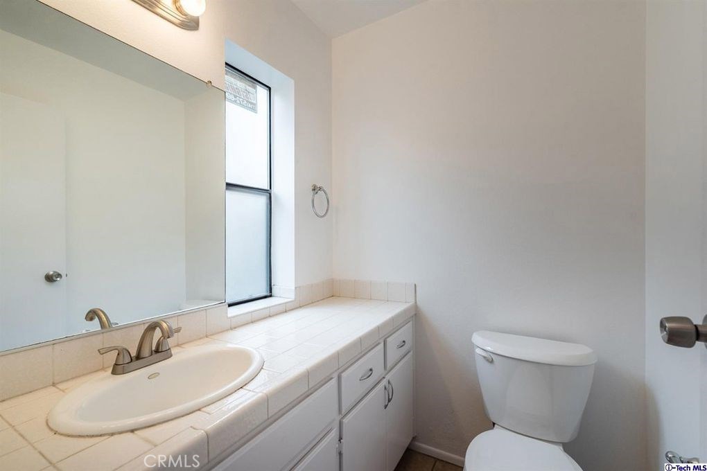 Photo for 419 PIONEER Drive, 2, Glendale, CA 91203 - Listing #SR-19248488 419 PIONEER Drive, 2, Glendale, CA 91203