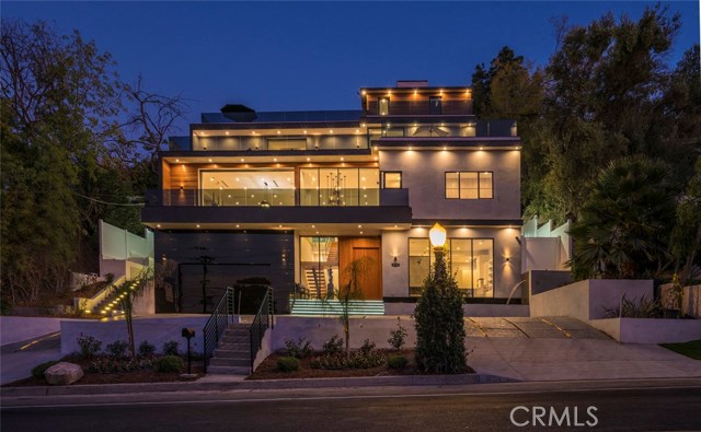 Photo of 14582 Valley Vista Boulevard, Sherman Oaks, CA 91403