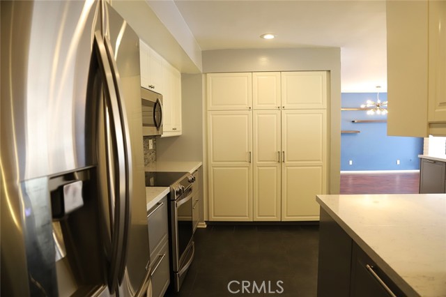 2 Bed Home for Sale in Los Angeles, California
