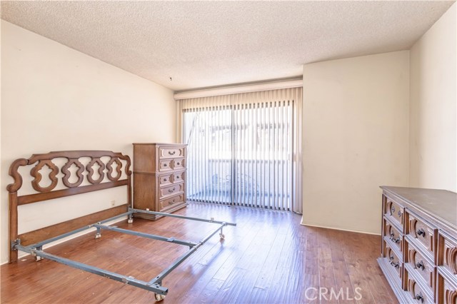 2 Bed Home for Sale in Van Nuys, California