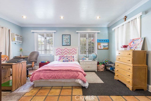 3 Bed Home for Sale in Van Nuys, California