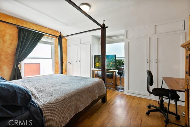 2 Bed Home for Sale in Van Nuys, California