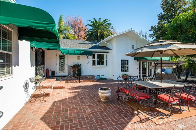 4 Bed Home for Sale in Lake Balboa, California