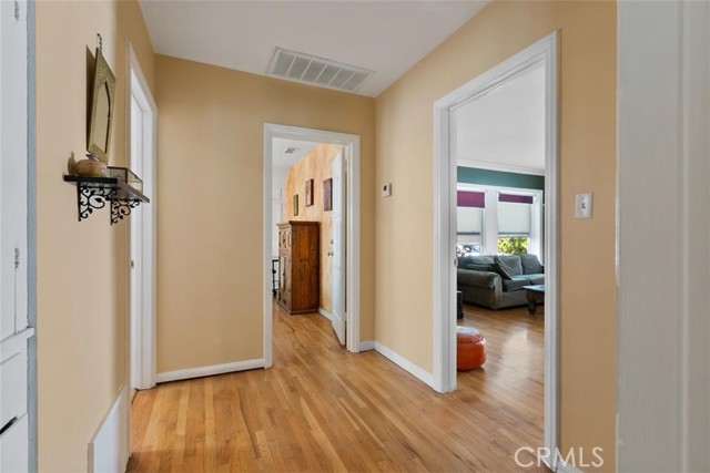 2 Bed Home for Sale in Van Nuys, California