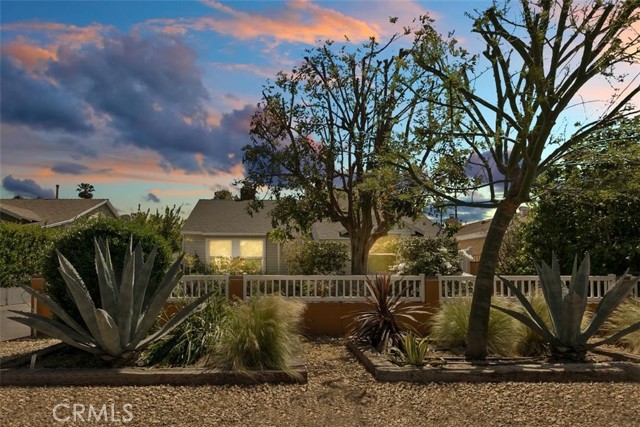2 Bed Home for Sale in Van Nuys, California