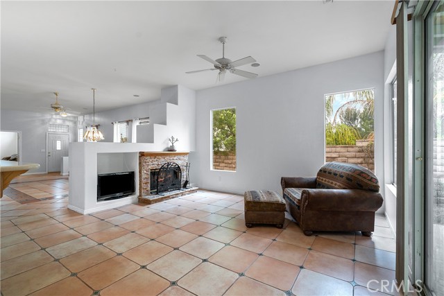 5 Bed Home for Sale in Saugus, California