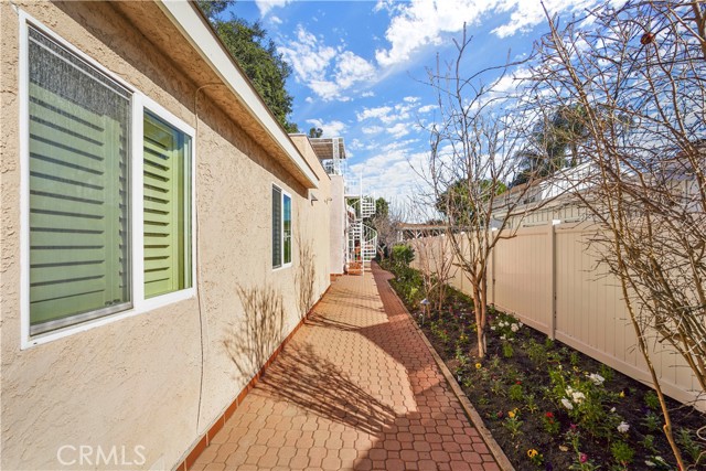 3 Bed Home for Sale in Lake Balboa, California