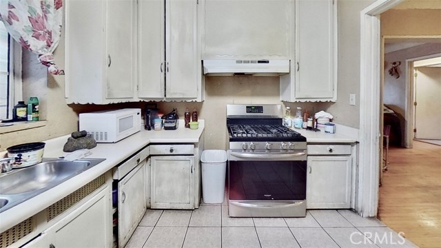 2 Bed Home for Sale in Compton, California