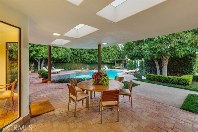 5 Bed Home for Sale in Encino, California