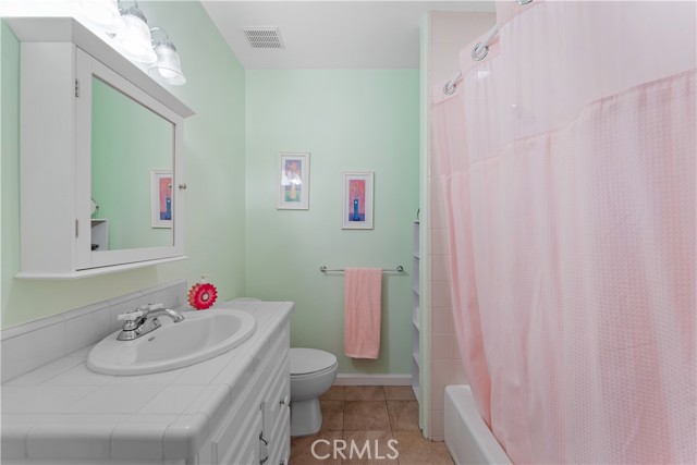 5 Bed Home for Sale in Studio City, California