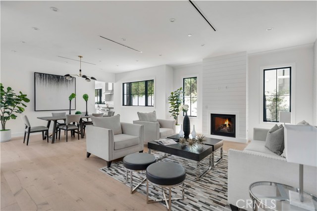 5 Bed Home for Sale in Encino, California