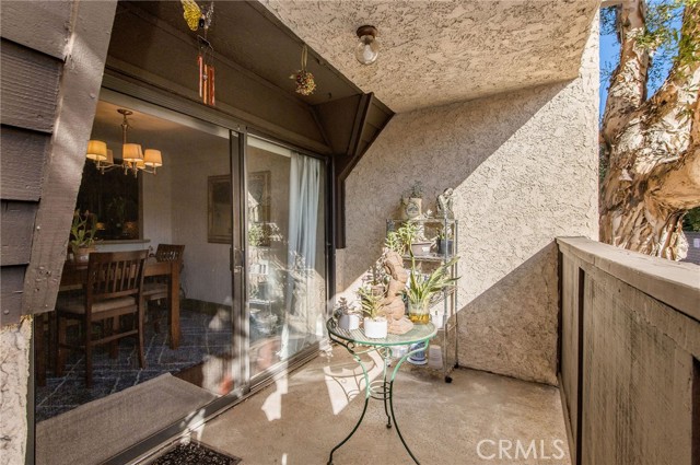 2 Bed Home for Sale in Van Nuys, California