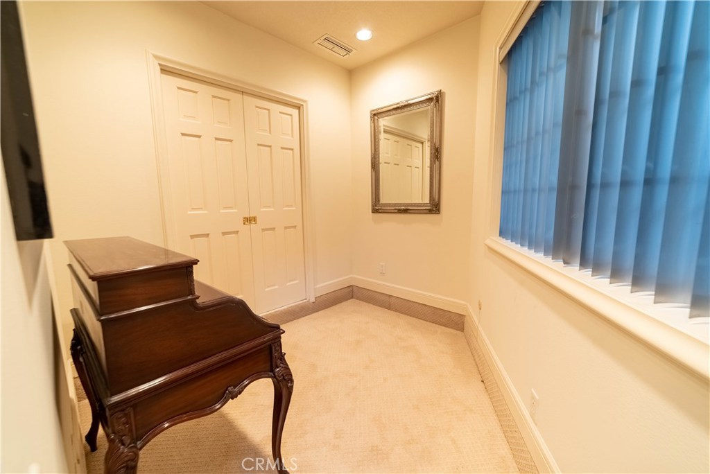 Photo for 1479 BELLEAU Road, Glendale, CA 91206 - Listing #SR-19152606 1479 BELLEAU Road, Glendale, CA 91206