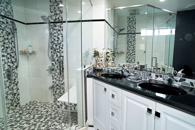 4 Bed Home for Sale in Encino, California