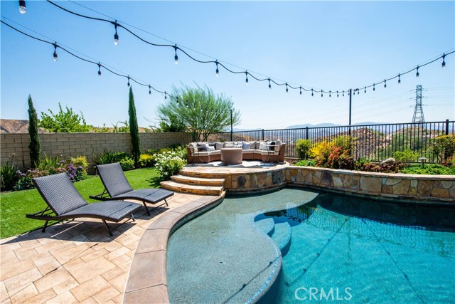 5 Bed Home for Sale in Saugus, California