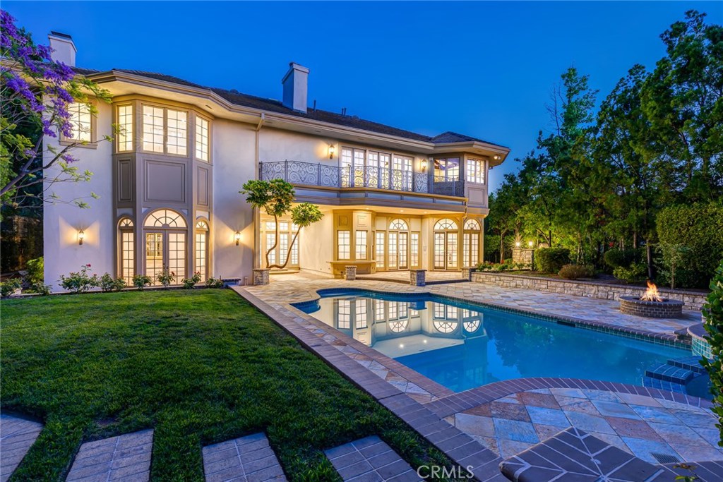 Photo for 20637 KINGSBORO Way, Woodland Hills, CA 91364 - Listing #SR-19233515 20637 KINGSBORO Way, Woodland Hills, CA 91364