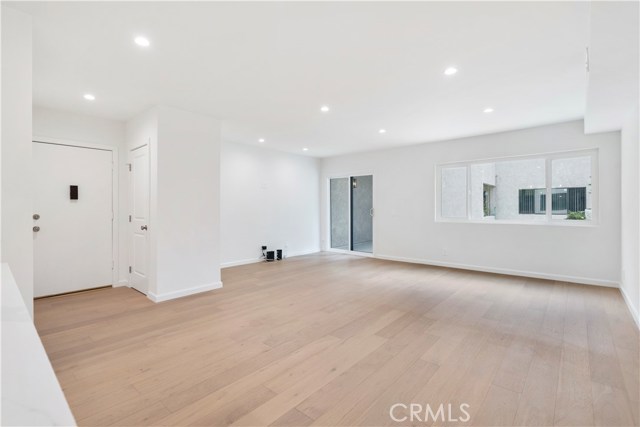 1 Bed Home for Sale in Sherman Oaks, California