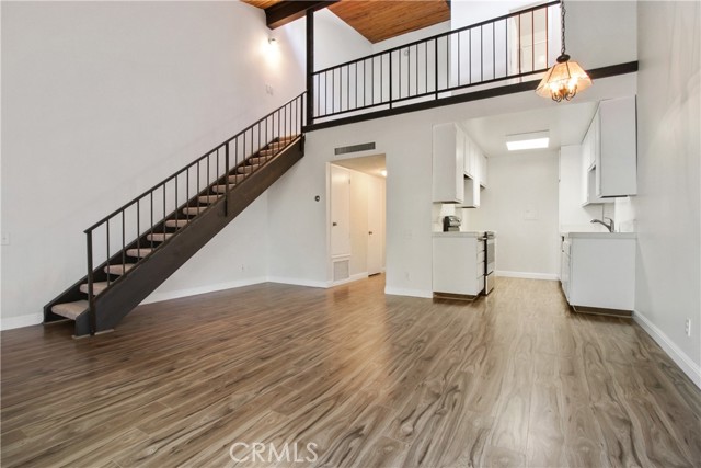 1 Bed Home for Sale in Encino, California