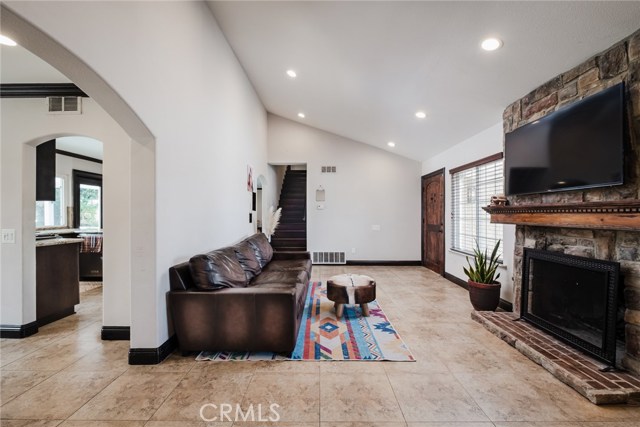 4 Bed Home for Sale in Thousand Oaks, California