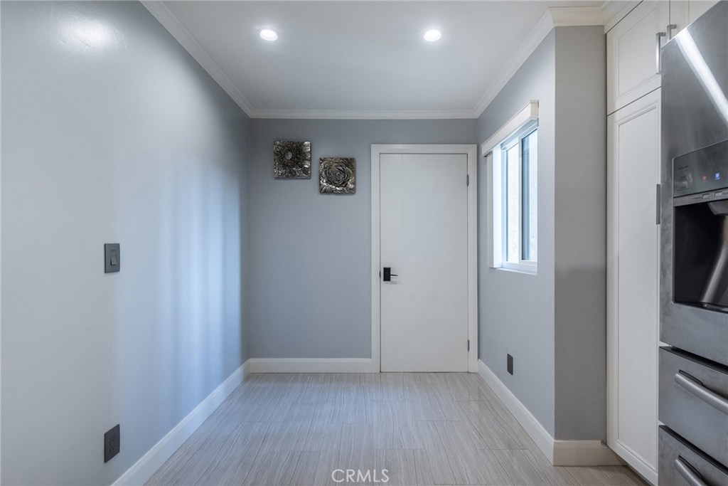 Photo for 1020 DAVIS Avenue, 105, Glendale, CA 91201 - Listing #SR-19270214 1020 DAVIS Avenue, 105, Glendale, CA 91201