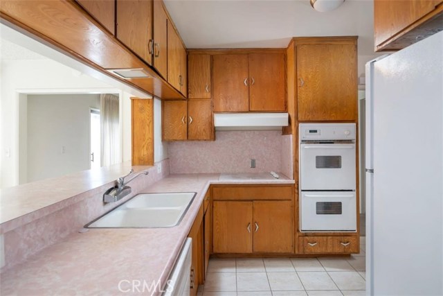 3 Bed Home for Sale in Lake Balboa, California