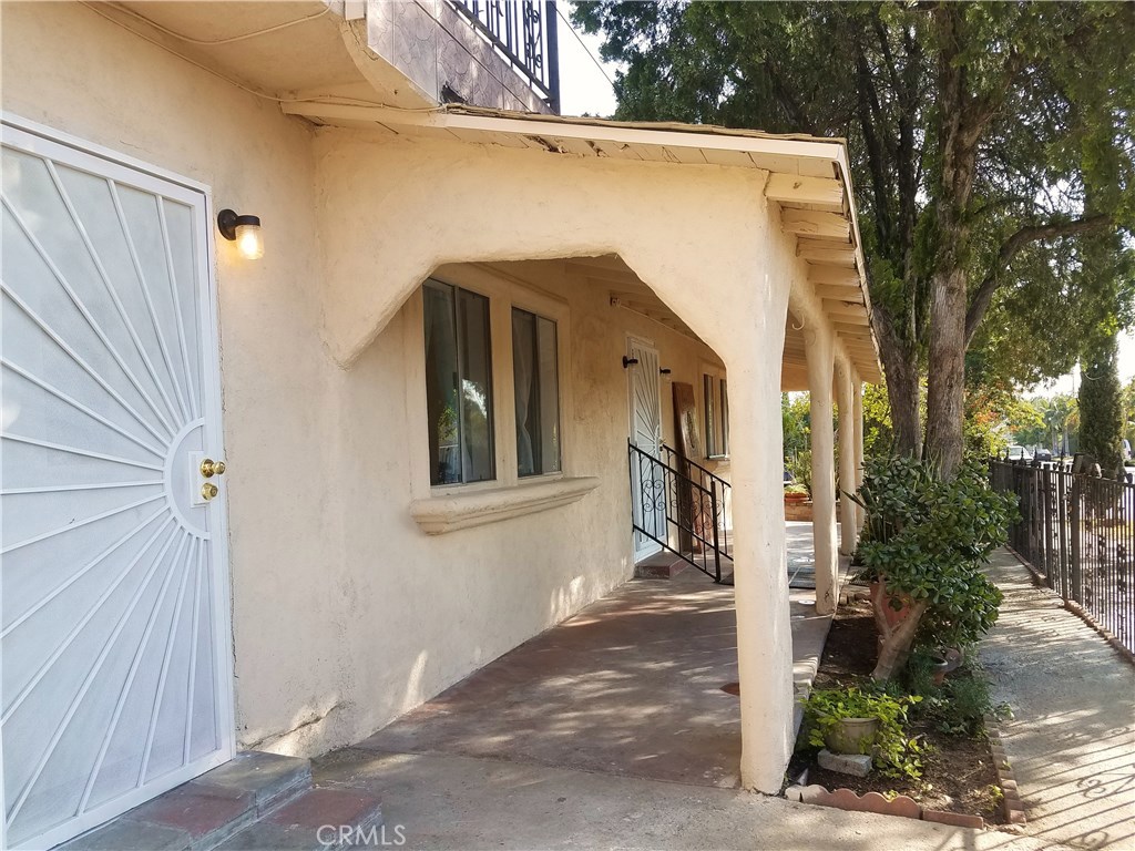10342 AMBOY Avenue