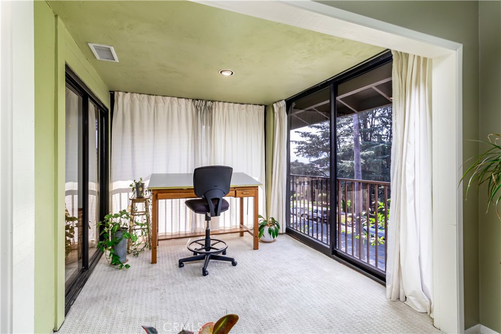 Photo for 1422 N CENTRAL Avenue, 8, Glendale, CA 91202 - Listing #SR-19243085 1422 N CENTRAL Avenue, 8, Glendale, CA 91202