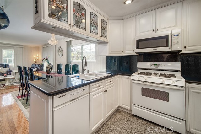 2 Bed Home for Sale in Studio City, California