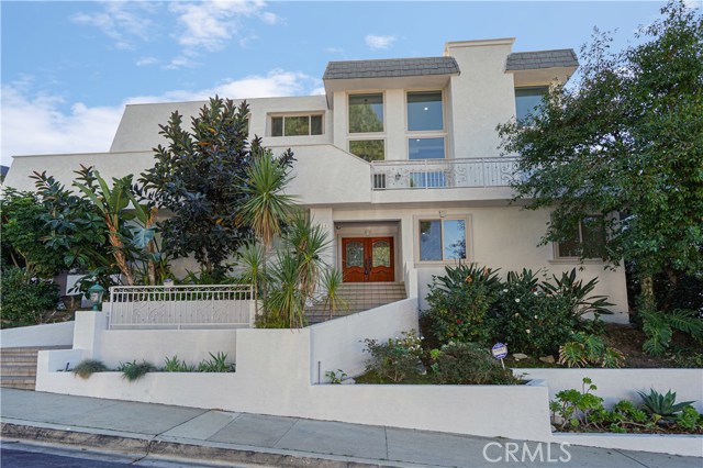 Photo of 3539 Alana Drive, Sherman Oaks, CA 91403