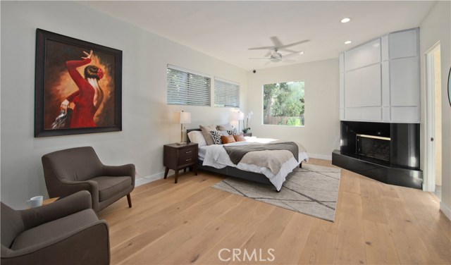 4 Bed Home for Sale in Encino, California