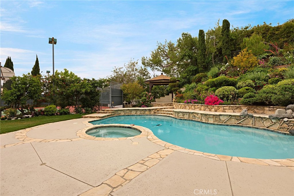 Photo for 6023 WOODLAND VIEW Drive, Woodland Hills, CA 91367 - Listing #SR-19096847 6023 WOODLAND VIEW Drive, Woodland Hills, CA 91367